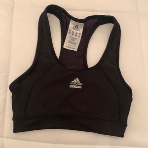 Adidas black sports brawl. US size XS. UK size 6. Back is a black mesh.